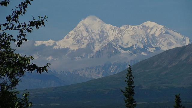 Erster Blick auf den Mount McKinley