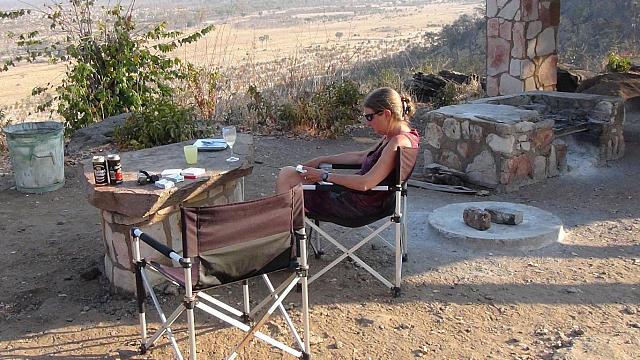 Auf dem Sinamatella Camp, Hwange NP