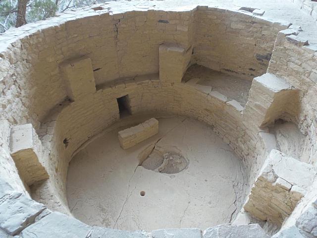 Balcony House, Kiva