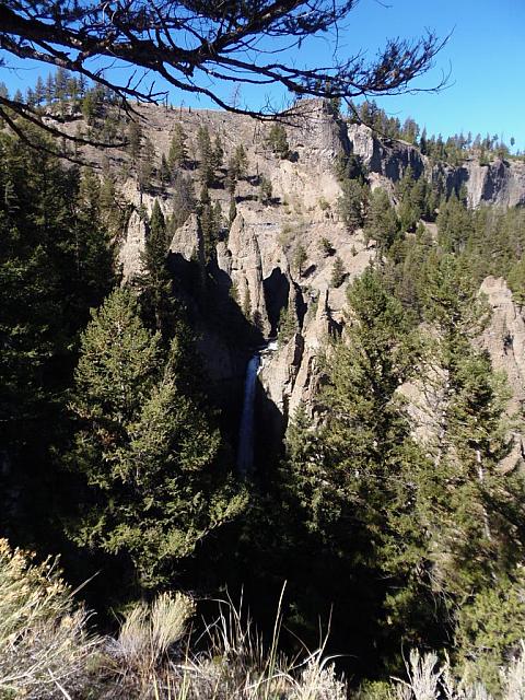 Tower Roosevelt, Hanging Valley