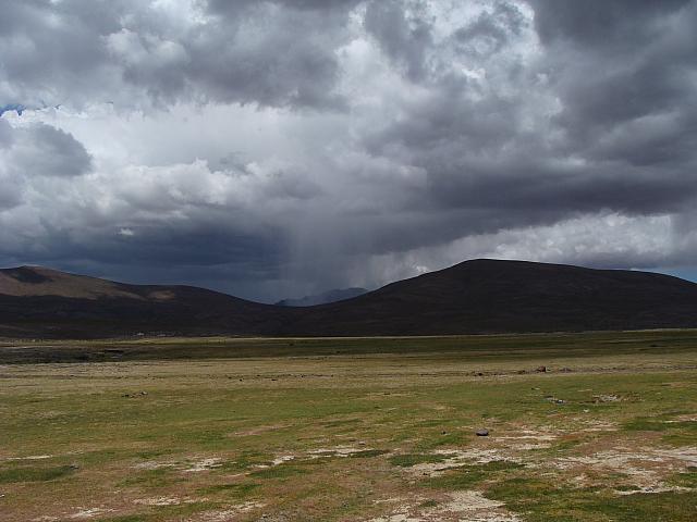 Sturmfronten und Regen über dem Altiplano