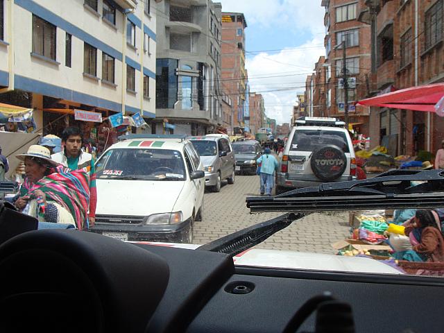 Kein Durchkommen: Indianermarkt in El Alto