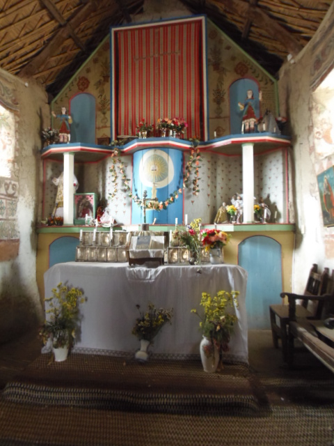 Altar der Kirche in Parinacota