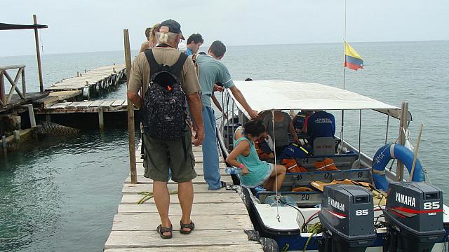 Ausflugsboot zu den Islas San Bernardo