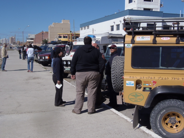 6.10: Treffpunkt an der Hafenpromenade von Puerto Madryn