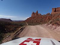 Passfahrt auf der 261 zu den Natural Bridges