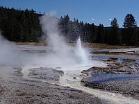 Auf der Wanderung zum Morning Glory Pool